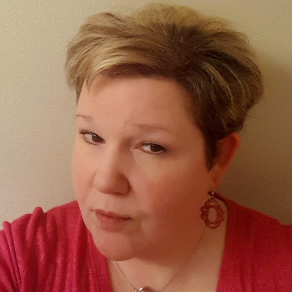 Meet your Posher, Angela